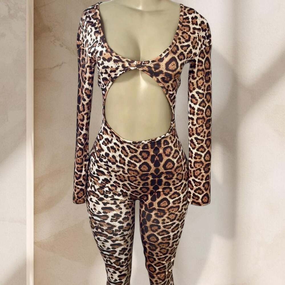 Black Cutout Romper – Halter Deep V Neck Backless Sexy One Piece ✧ L